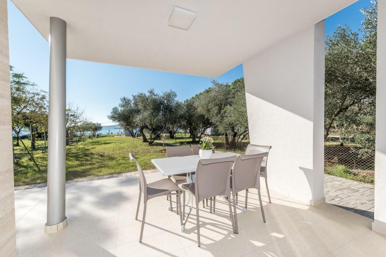 Villa Amfora - First Row By The Sea 比比涅 外观 照片