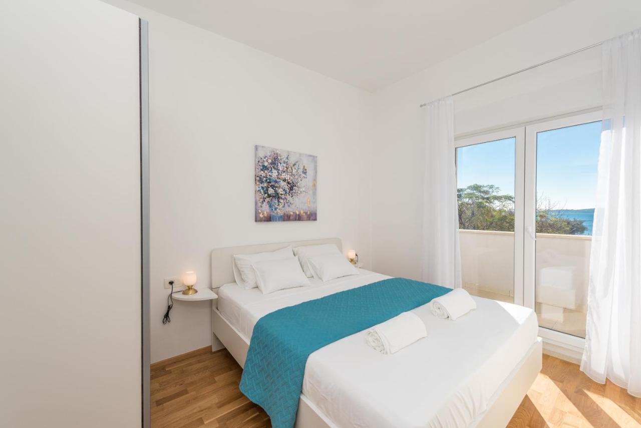 Villa Amfora - First Row By The Sea 比比涅 外观 照片